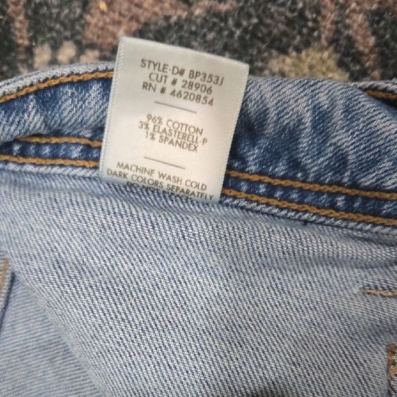 Neuflora Clayton Jeans - Picture 7 of 8
